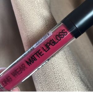 Matte lip gloss, NEW Kiss Me - Brand New in Box